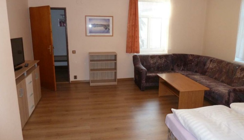 Pension - Restaurant  HOLIDAY Mariánské Lázně